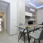 Lejlighed Luxury 2 *